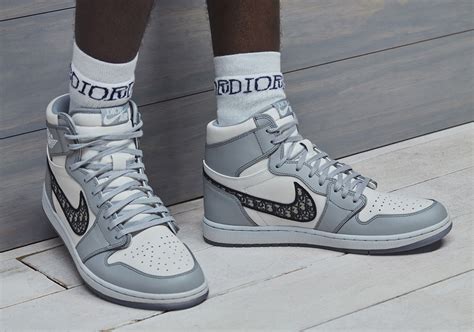 nike aur jordan dior|dior jordan 1 release date.